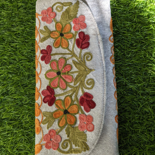 Floral Cream Clutch